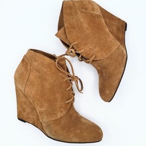 VIA SPIGA Suede Wedge Lace-Up Bootie Tan Size 7